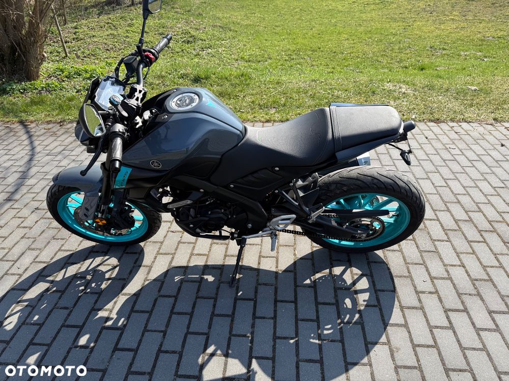 Yamaha MT - 9