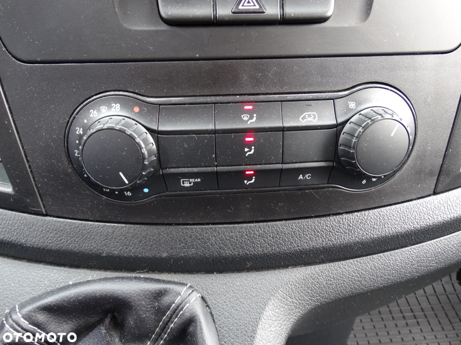 Mercedes-Benz Vito - 21