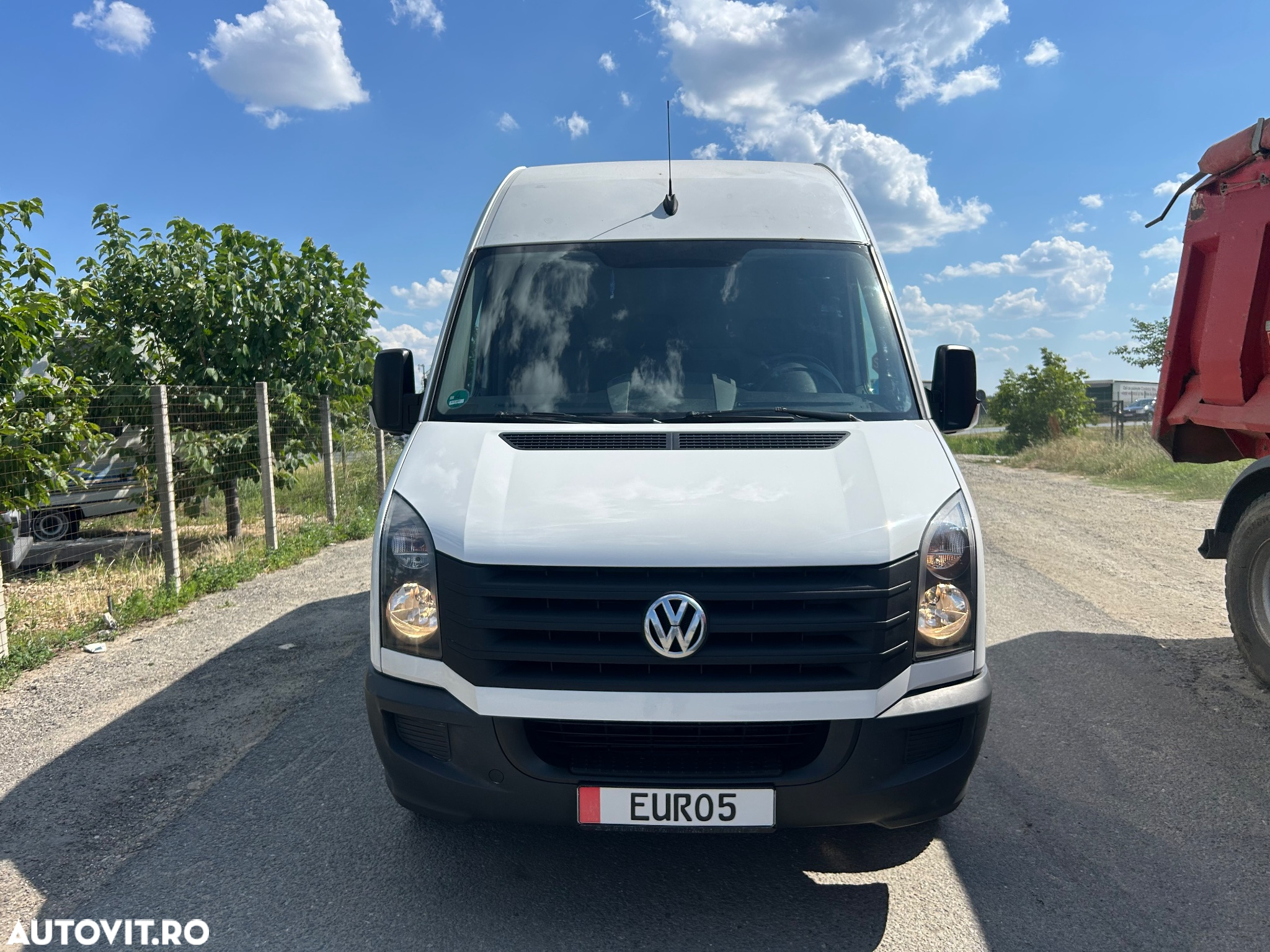 Volkswagen Crafter - 2