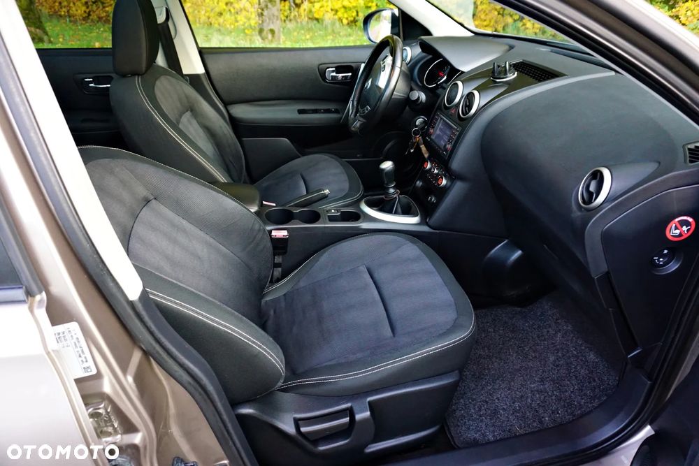 Nissan Qashqai+2 2.0 Tekna Premium - 28