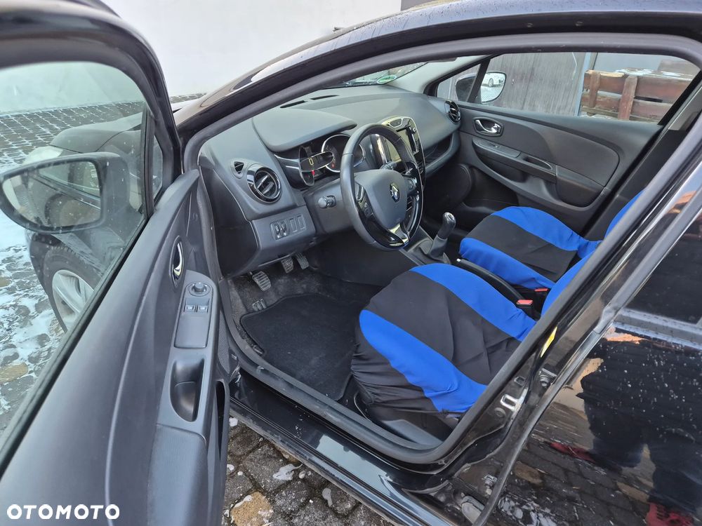 Renault Clio 1.2 16V 75 Life - 10