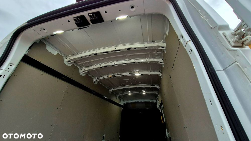 Ford Transit - 16