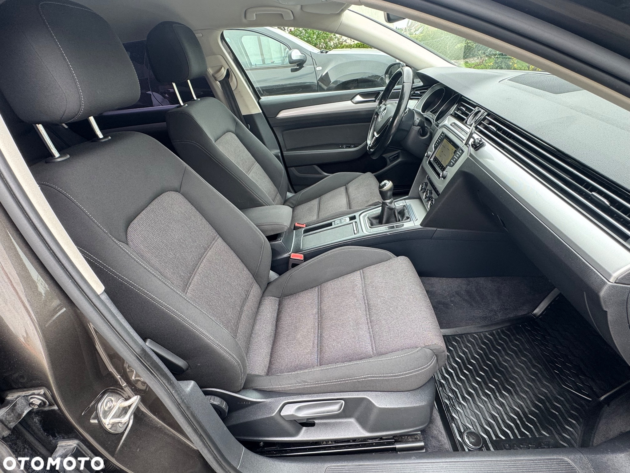 Volkswagen Passat 2.0 TDI BMT Comfortline - 18