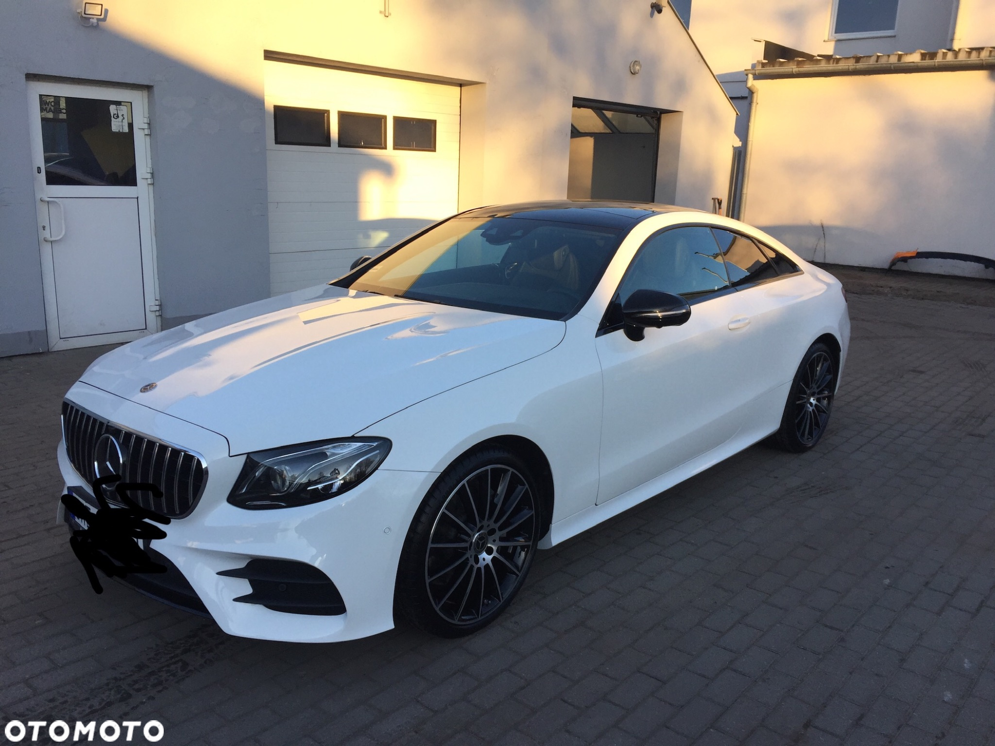 Mercedes-Benz Klasa E 200 Coupe 9G-TRONIC - 21