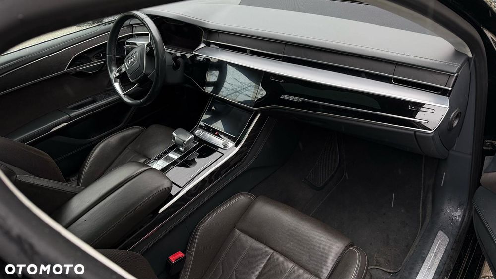 Audi A8 - 10