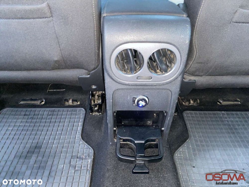 Volkswagen Tiguan - 22