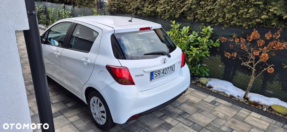 Toyota Yaris 1.0 Active EU6 - 3