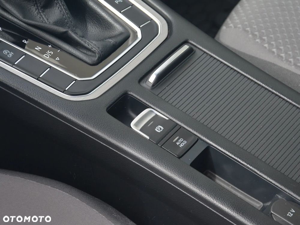 Volkswagen Passat 1.5 TSI EVO Essence DSG - 12