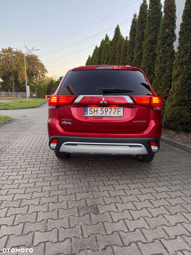 Mitsubishi Outlander - 6