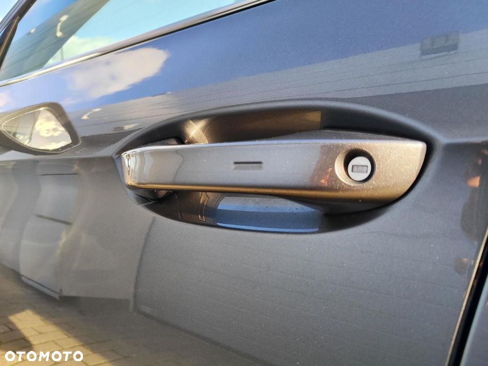 Volkswagen Passat - 13