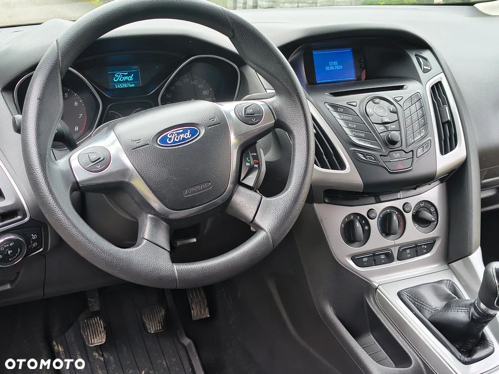 Ford Focus - 24