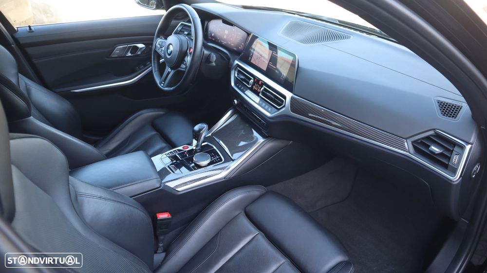 BMW M3 Competition - 32