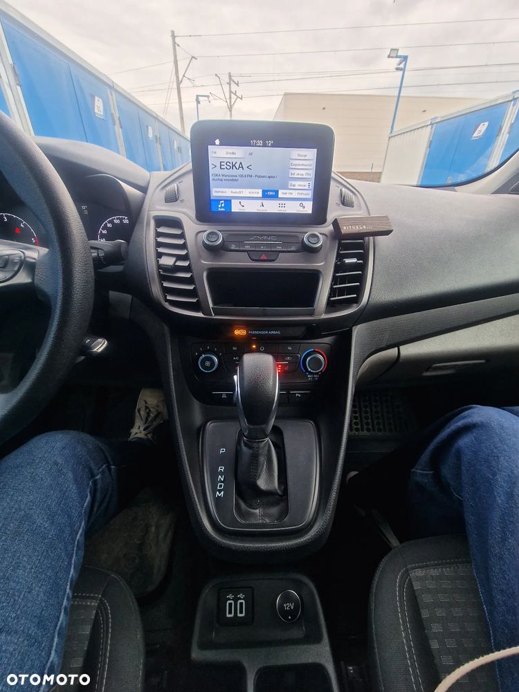 Ford Transit Connect - 13