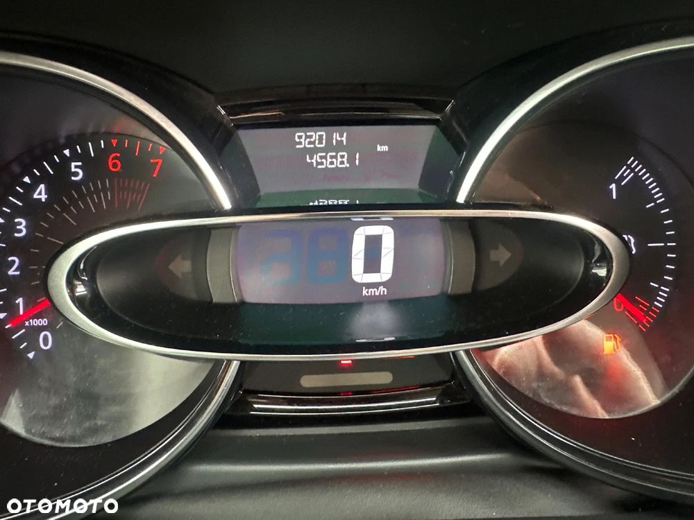 Renault Clio - 26
