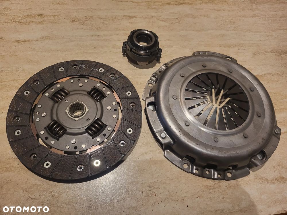 Zestaw sprzęgła z łożyskiem wyciskowym sprzęgło 230 mm FIAT DUCATO 2.5D/2.8D 03.94-04.02 - 1