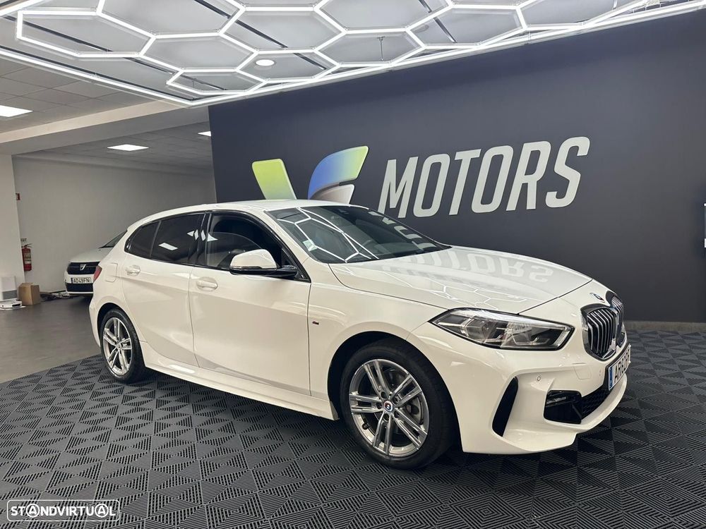 BMW 116 d Pack 50 anos M Auto - 2