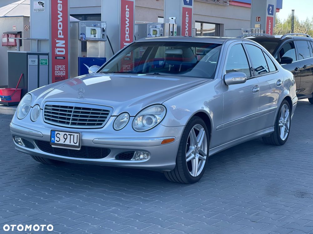 Mercedes-Benz Klasa E 500 Avantgarde Sport Edition - 1