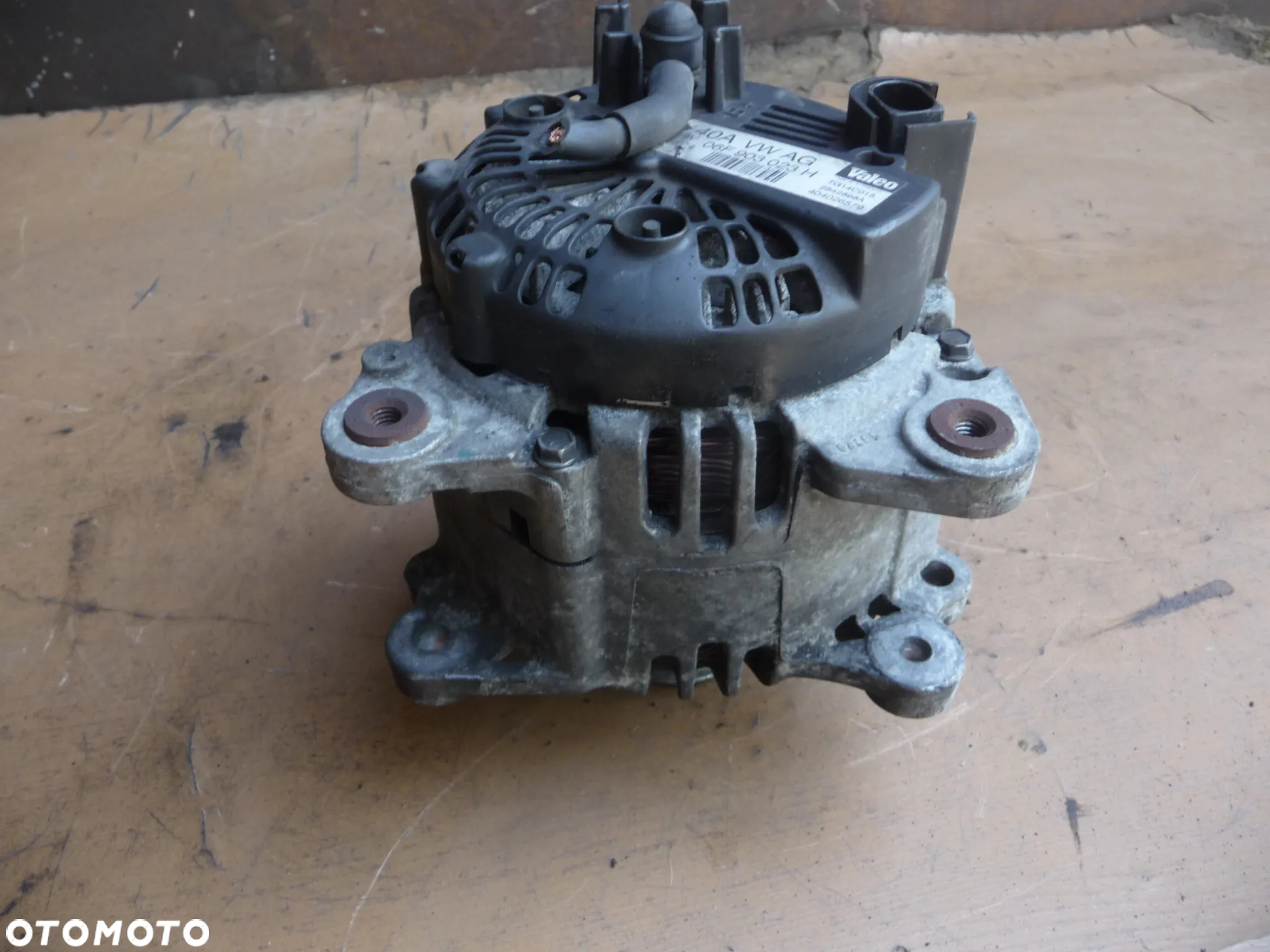 AUDI A4 B6 1.9 TDI ALTERNATOR 140A 06F903023H - 10