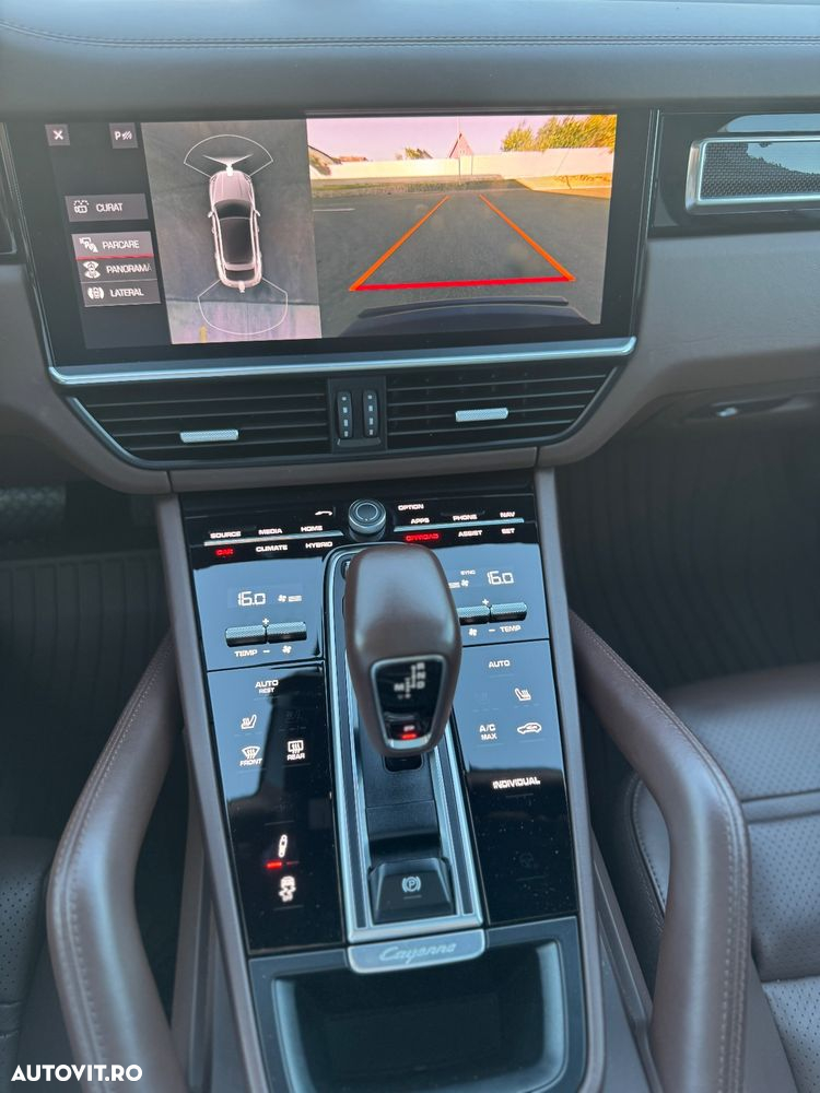 Porsche Cayenne E-Hybrid Tiptronic S - 32