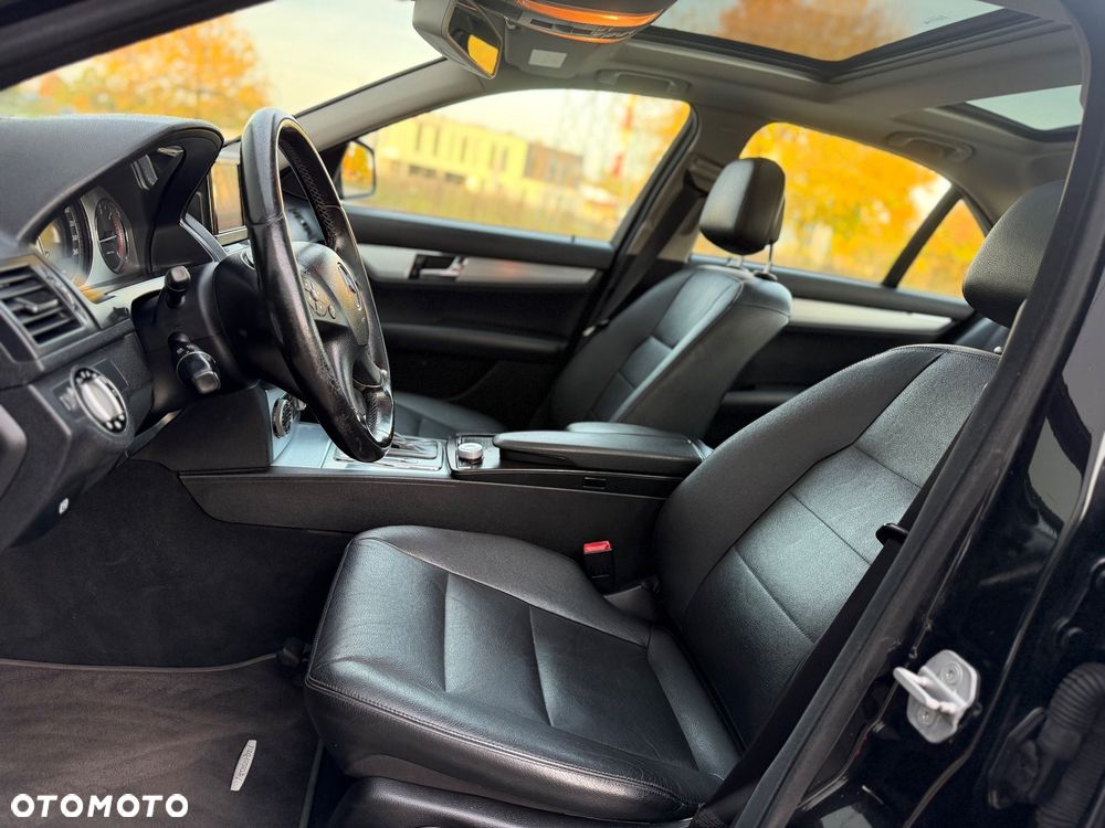 Mercedes-Benz Klasa C 220 CDI DPF Automatik Avantgarde - 35