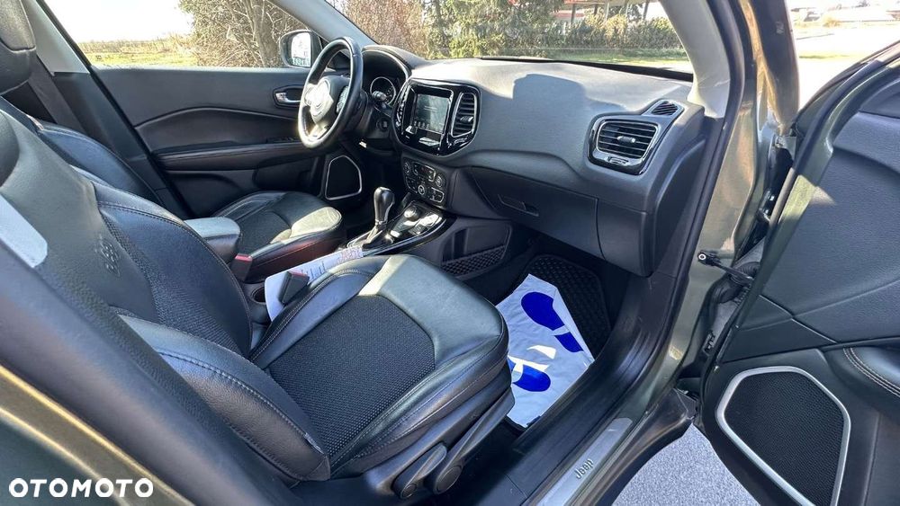 Jeep Compass 1.4 TMair Limited 4WD S&S - 23