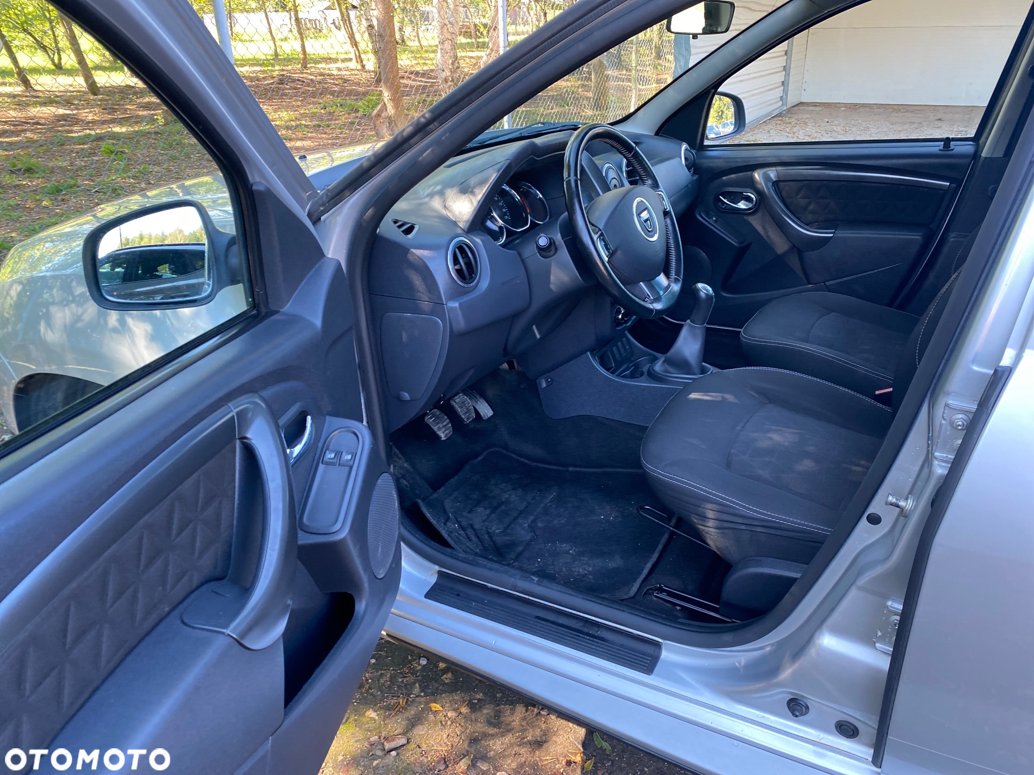 Dacia Duster 1.6 Laureate - 5
