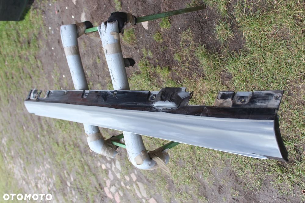 LISTWA PROGOWA PRAWA MERCEDES W213 A2136908804 2019