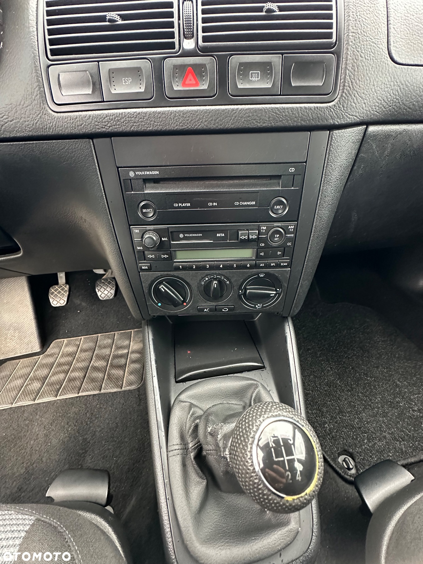 Volkswagen Golf - 12