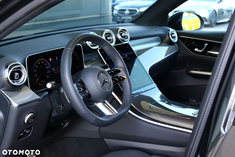 Mercedes-Benz GLC - 14