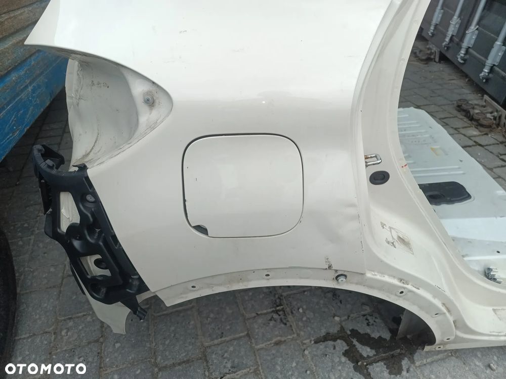 RENAULT CAPTUR pas +wanna prawy TYŁ - 3