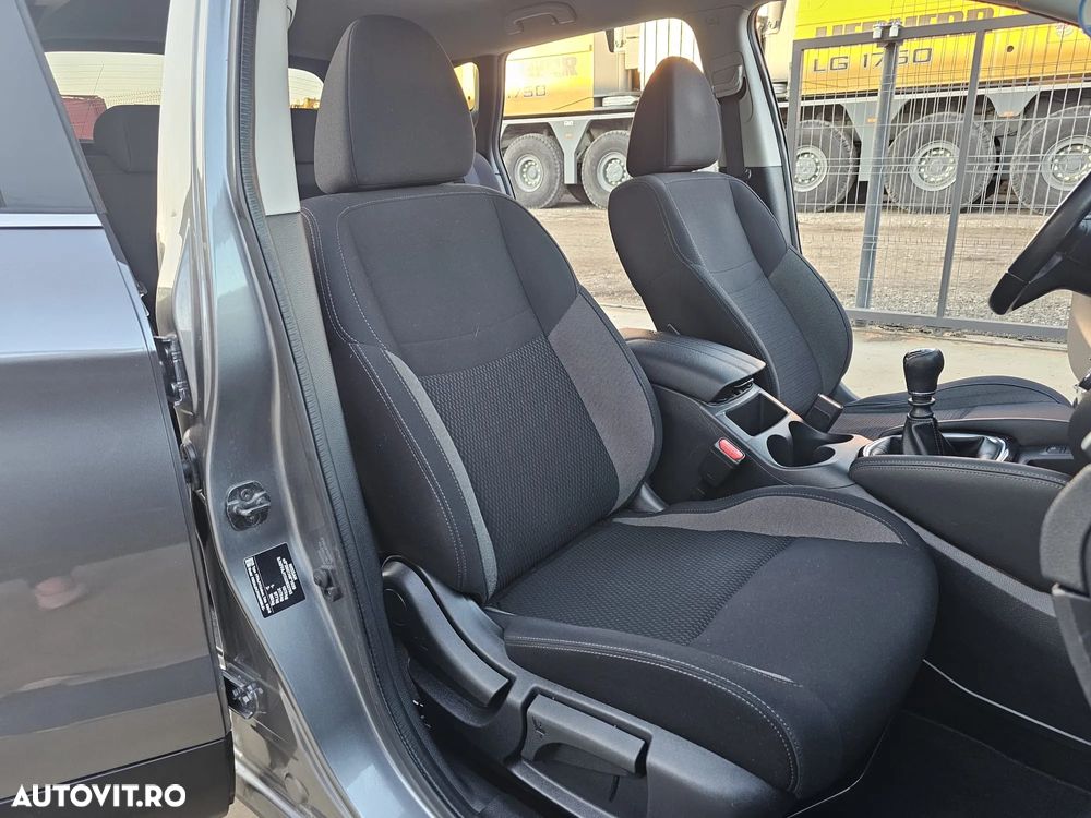 Nissan Qashqai 1.3 DIG-T TEKNA - 24