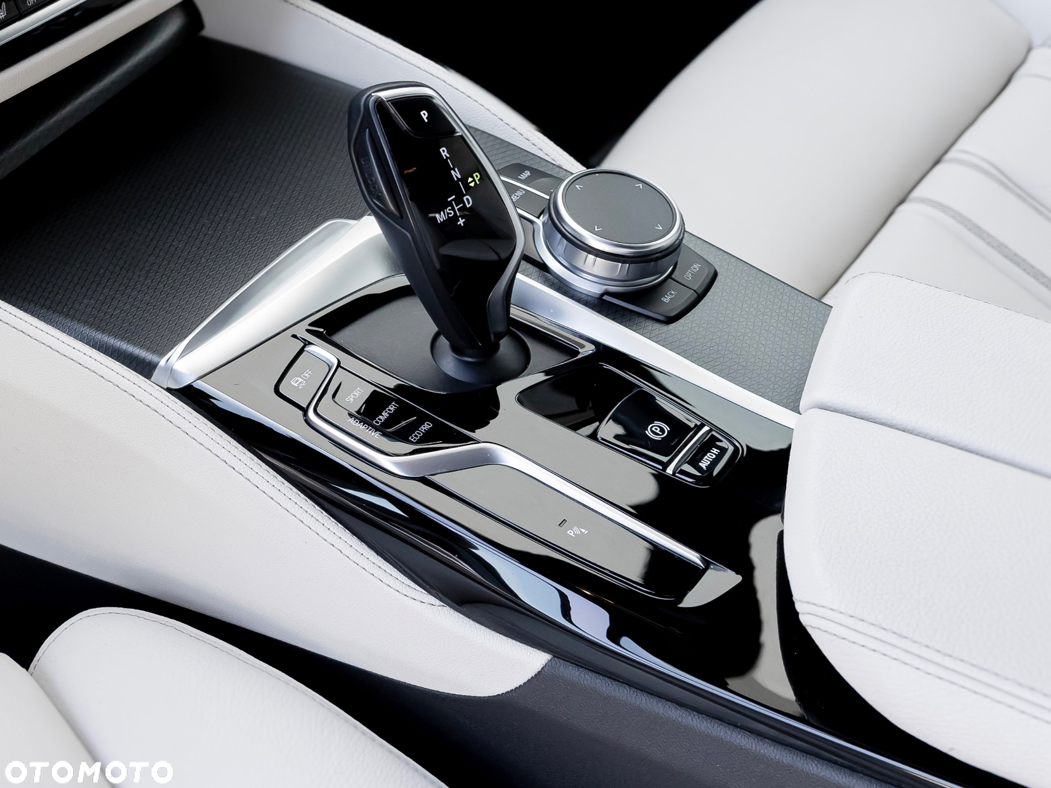 BMW Seria 5 520d xDrive M Sport sport - 22