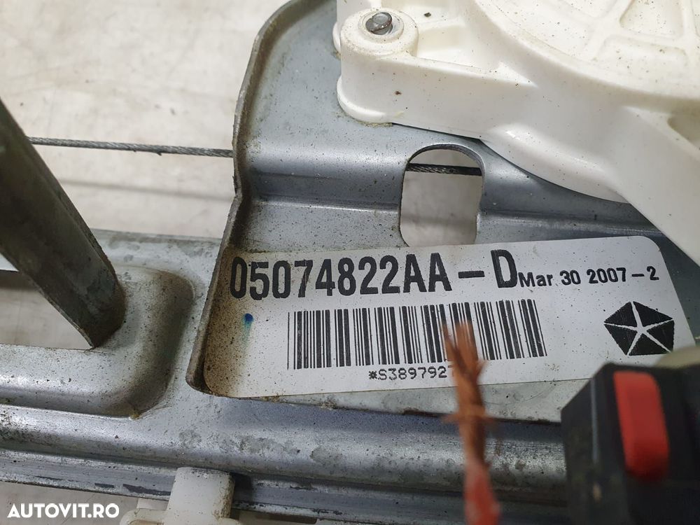 Macara geam dreapta spate 05074822aa Jeep Compass 1 [2006 - 2010] 2.0 - 3