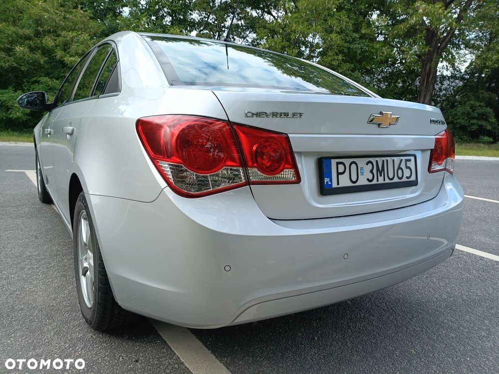 Chevrolet Cruze 1.8 LS - 7