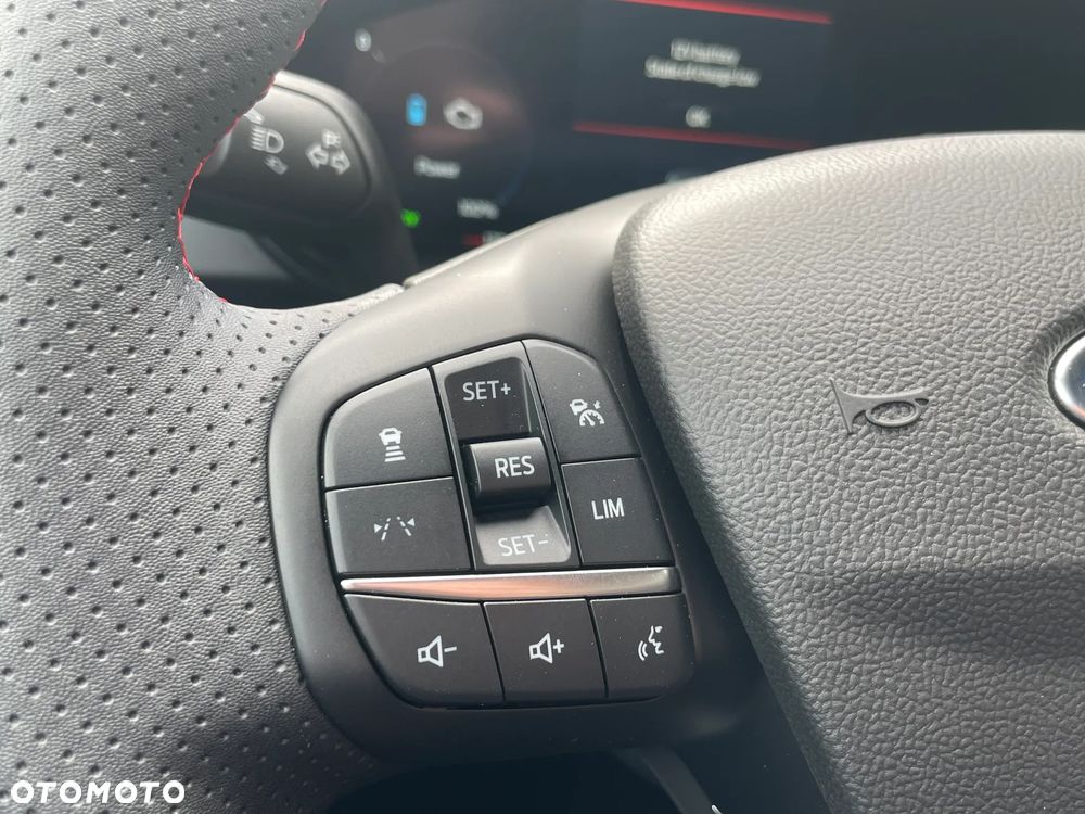 Ford Kuga 2.5 FHEV FWD ST-Line X eCVT - 20