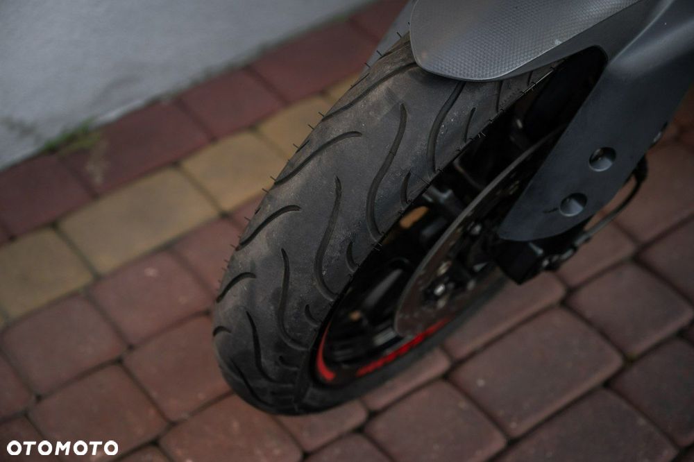 Yamaha MT - 7