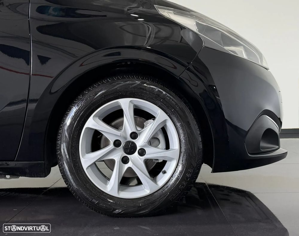 Peugeot 208 1.6 BlueHDi Style - 38