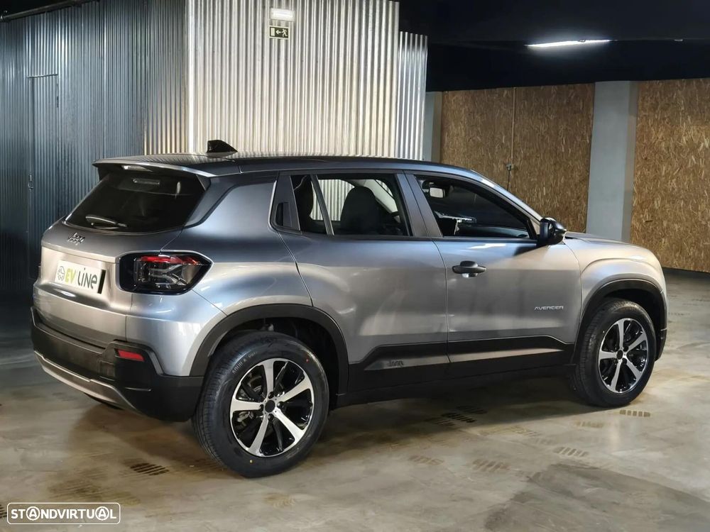 Jeep Avenger 54 kWh Longitude - 8