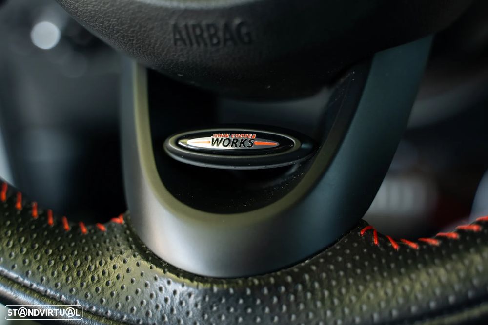 MINI 3 Portas John Cooper Works Auto Desportiva - 34