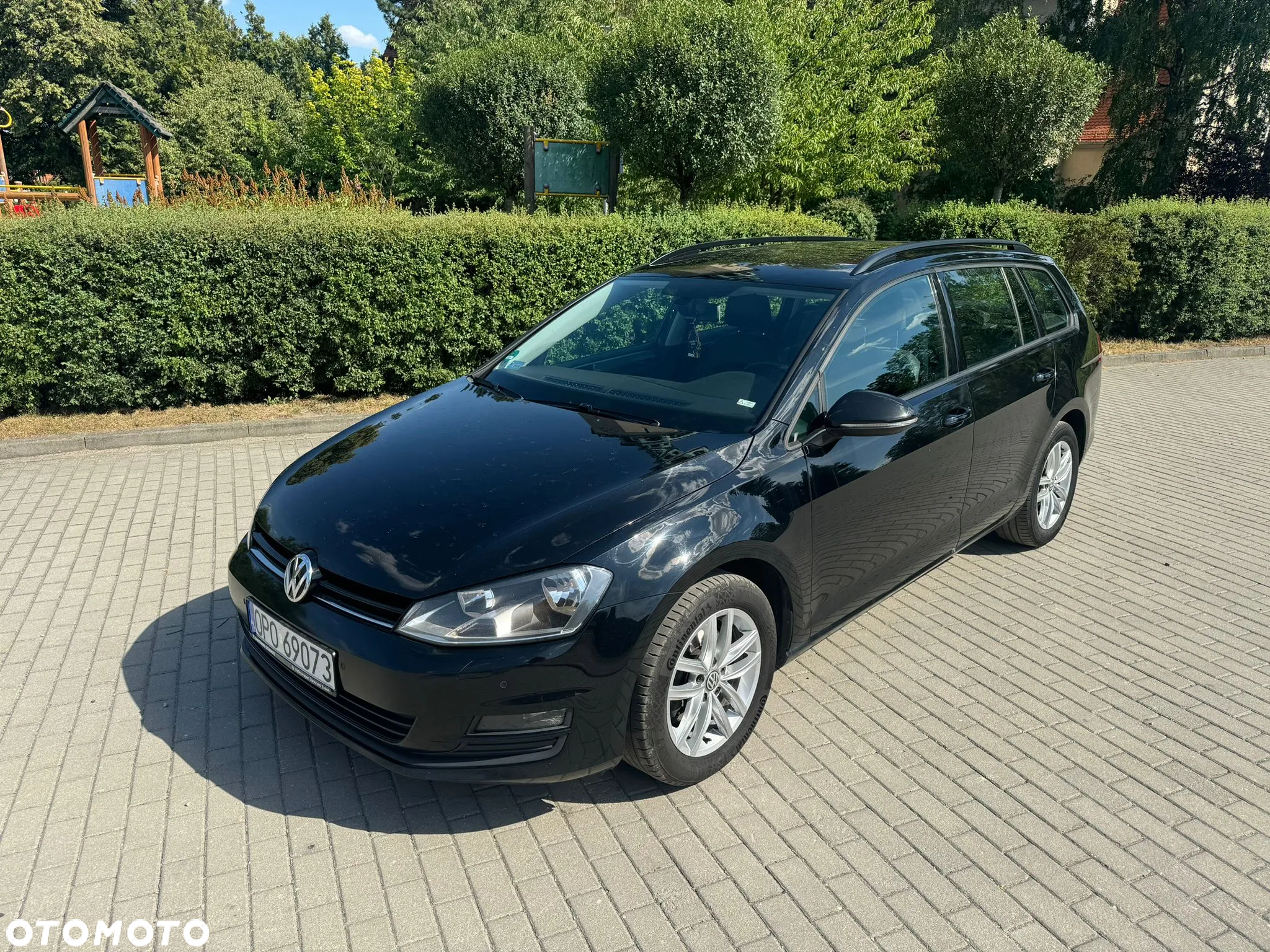 Volkswagen Golf Variant 1.6 TDI BlueMotion Comfortline - 4