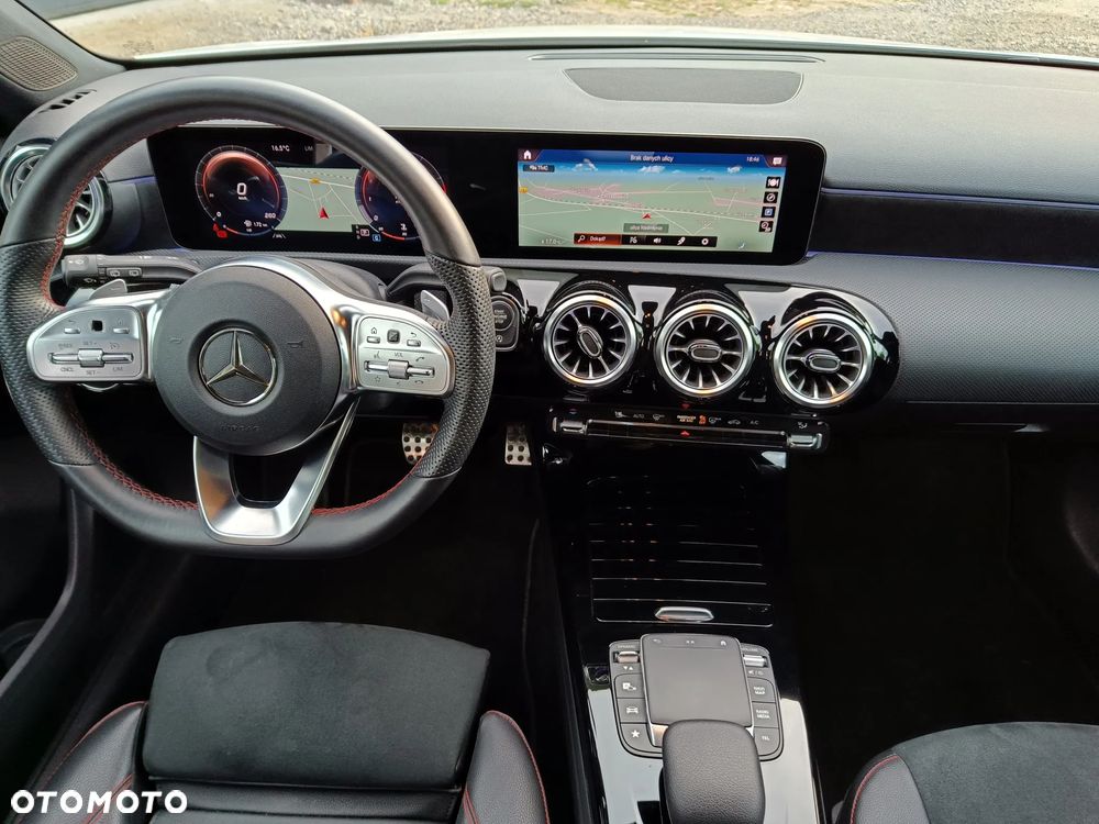 Mercedes-Benz Klasa A 200 4-Matic AMG Line 8G-DCT - 23
