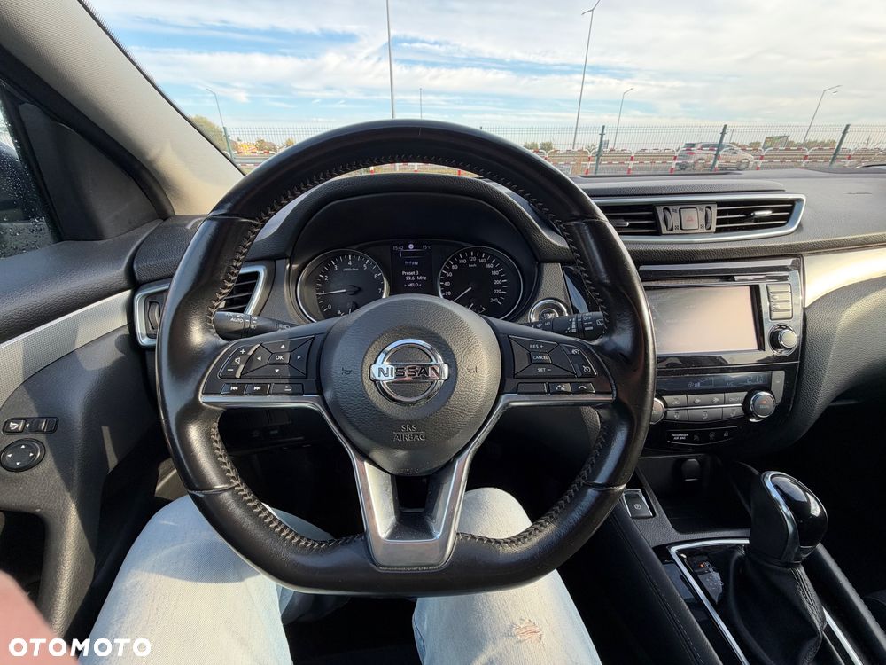 Nissan Qashqai 1.2 DIG-T N-Connecta Xtronic EU6 - 18