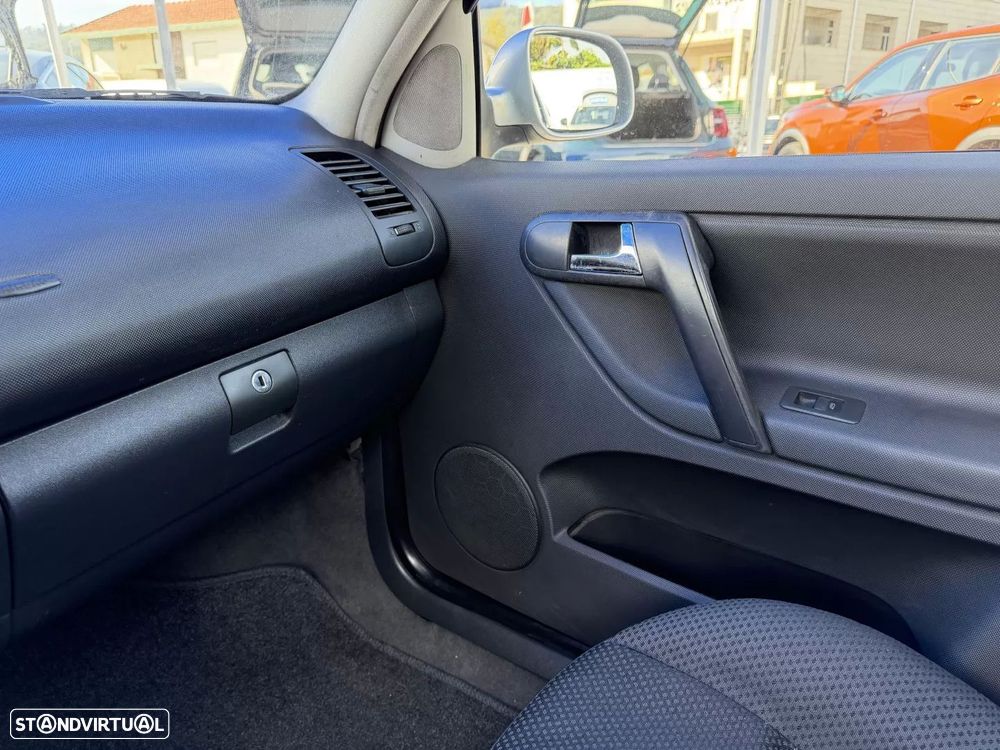 VW Polo 1.0 Conceptline - 28