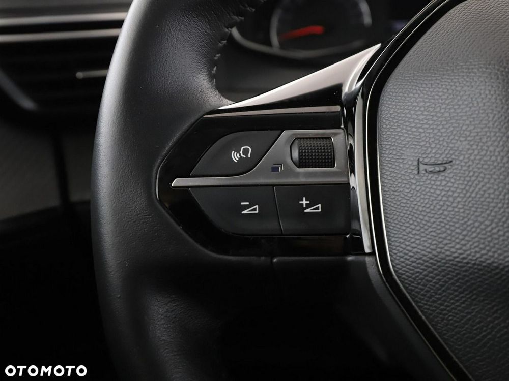 Peugeot 2008 PureTech 100 Style - 31