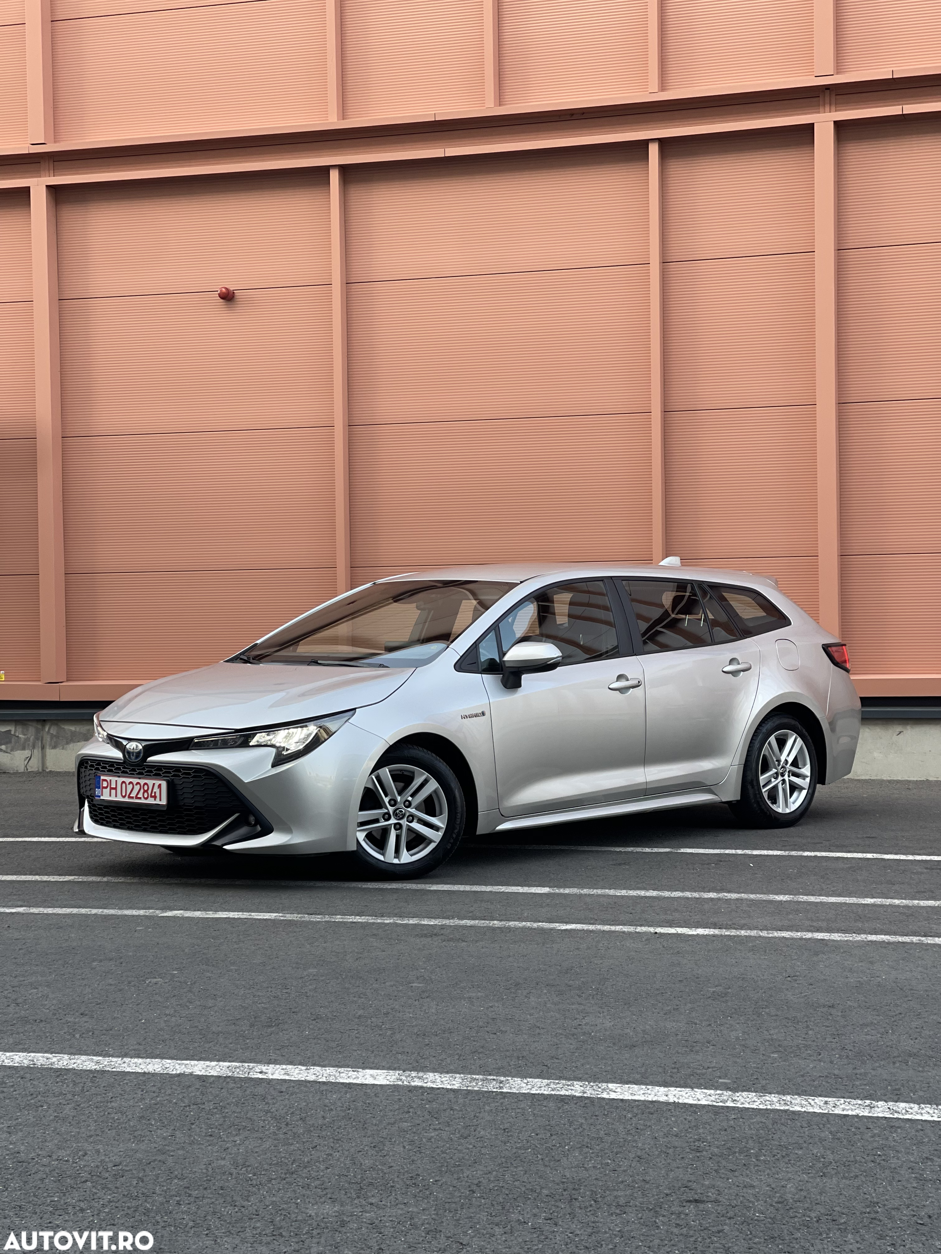 Toyota Corolla 1.8 HSD Business - 11