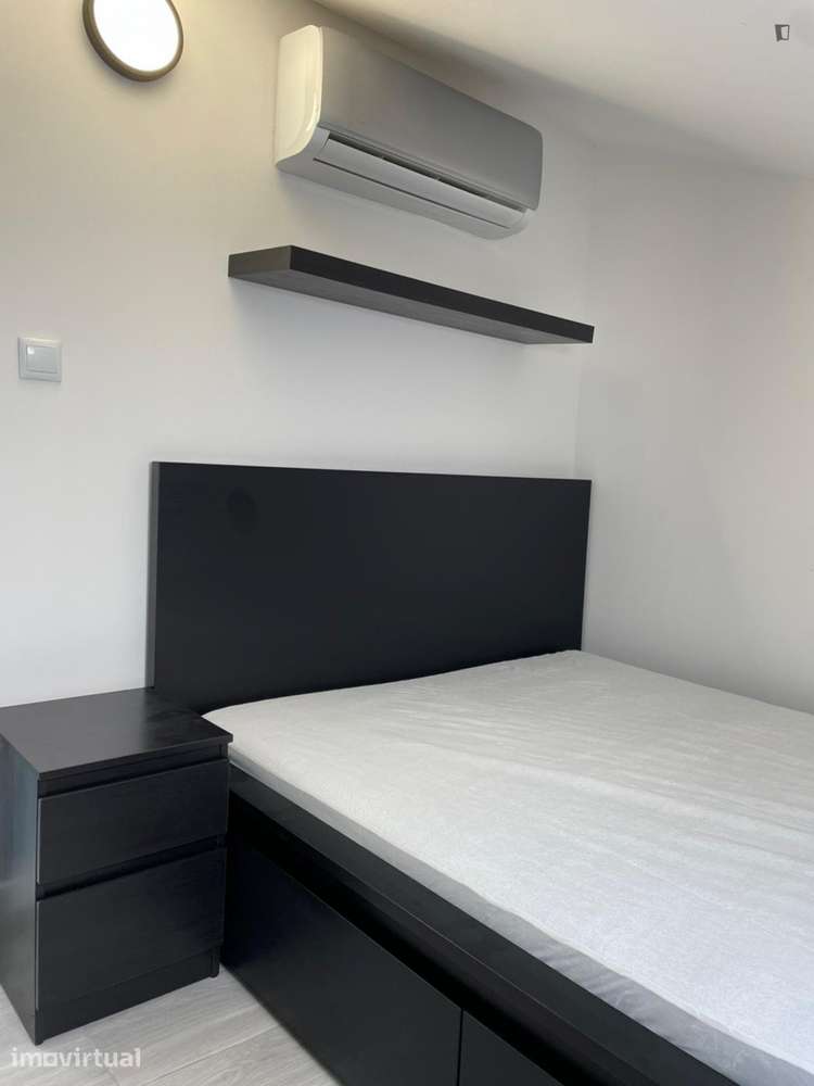 Quarto - localizado em Sé de Braga e São Lázaro Braga - Grande imagem: 2/10