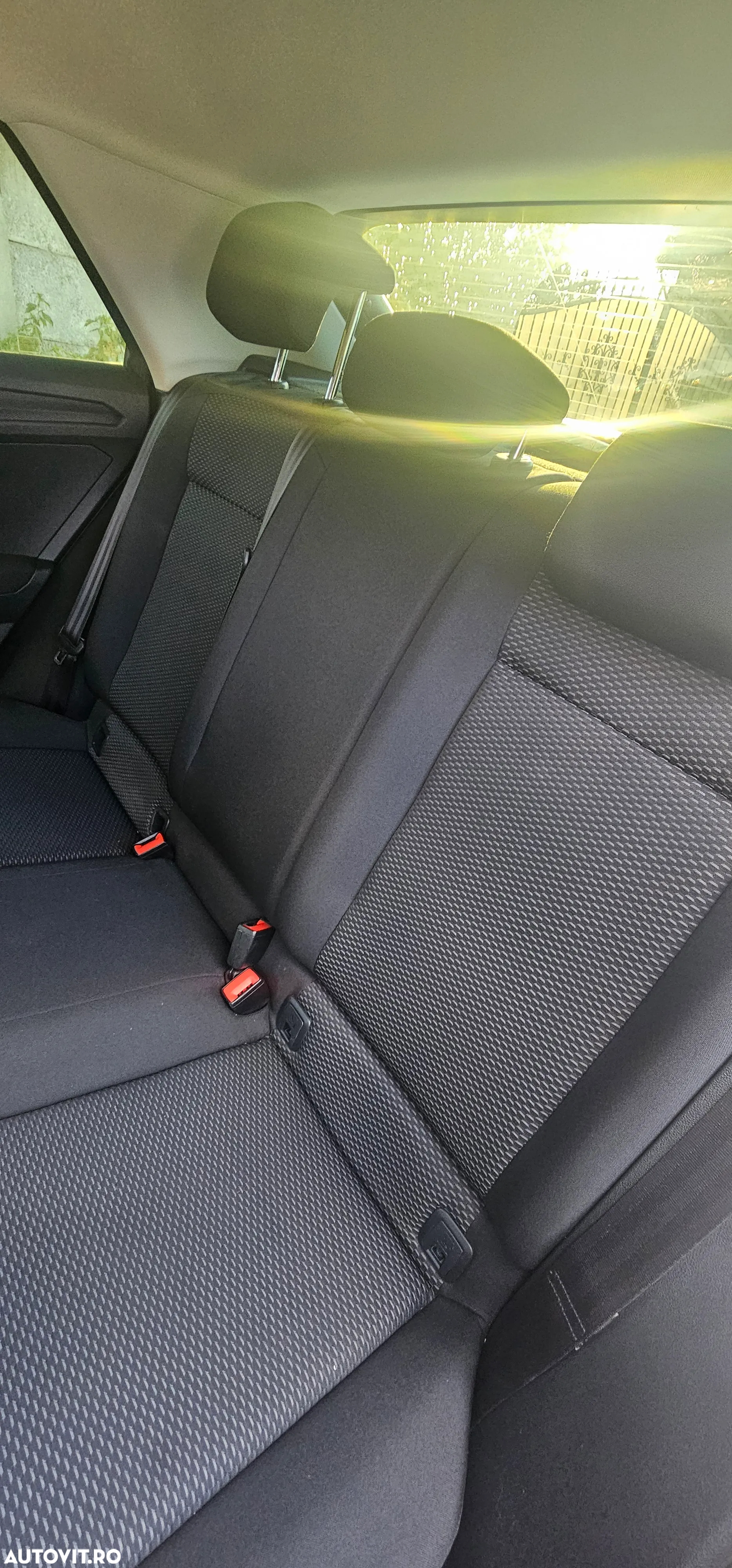 Volkswagen T-ROC 1.6 TDI Design - 14