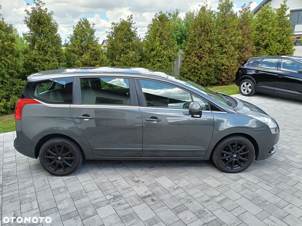 Peugeot 5008 - 16