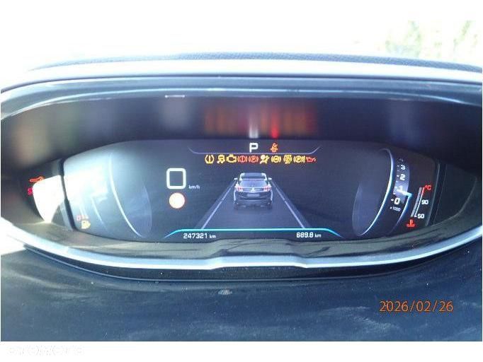 Peugeot 3008 1.6 BlueHDi Allure S&S EAT6 - 14