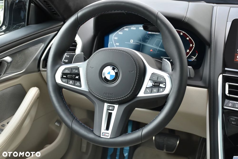 BMW Seria 8 - 7
